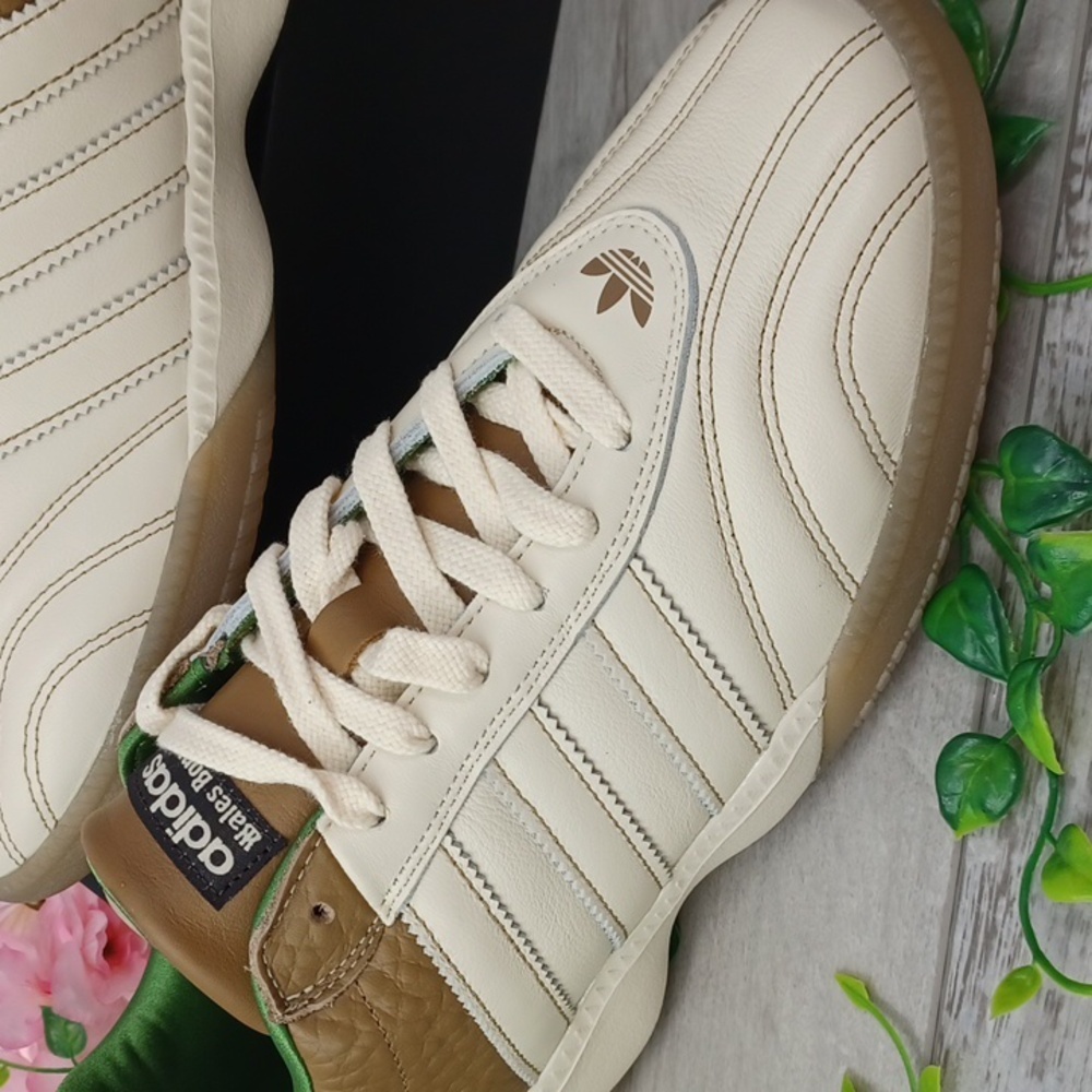 Adidas Men's Cream and Brown Sneakers - Picture 3 of 11